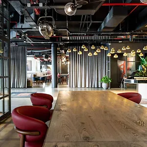 Radisson Red Brussels Brüksel