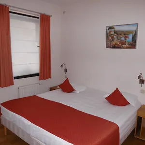 & Housingbrussels Apartamento